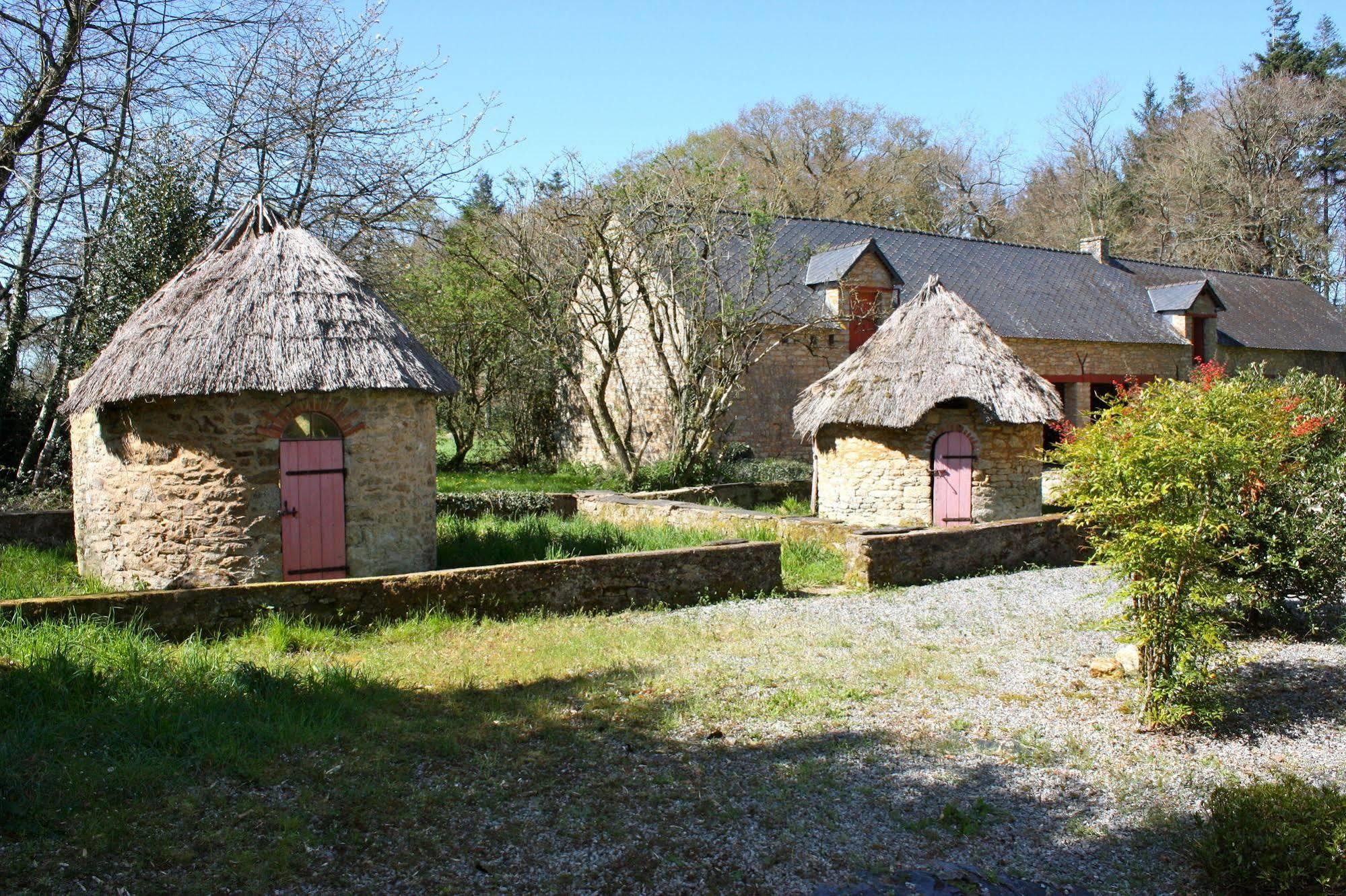 Domaine De Bodeuc Hotel Nivillac Exterior photo