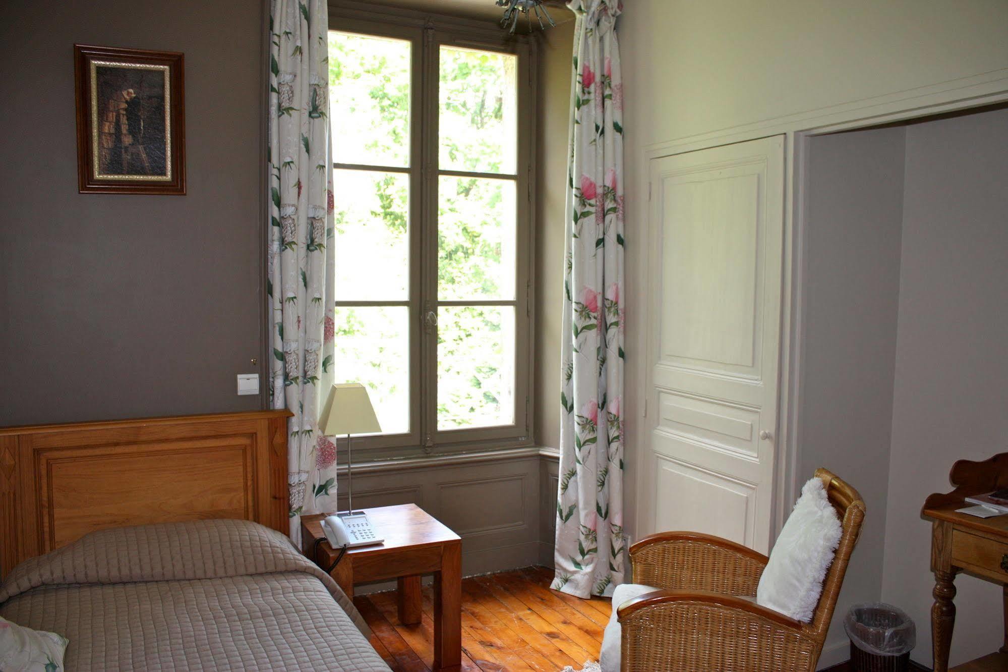 Domaine De Bodeuc Hotel Nivillac Exterior photo