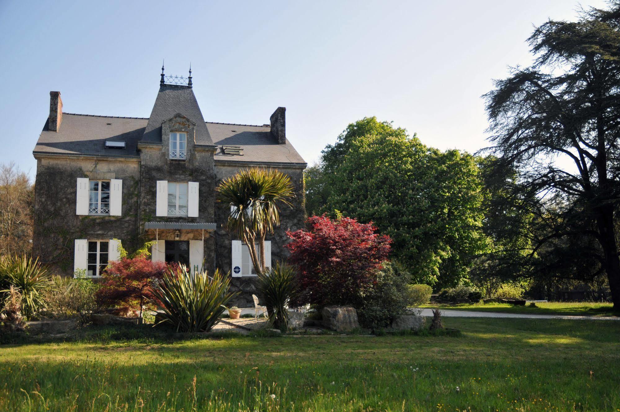 Domaine De Bodeuc Hotel Nivillac Exterior photo